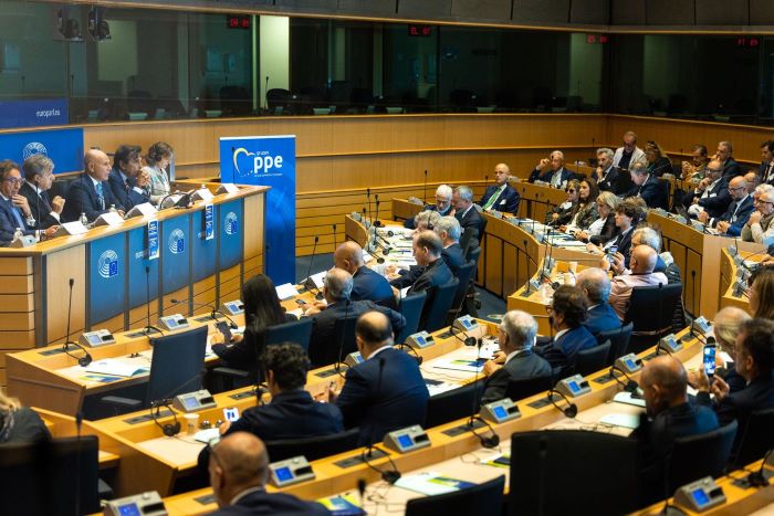 “Mercati all’ingrosso: il centro dell’agroalimentare europeo”