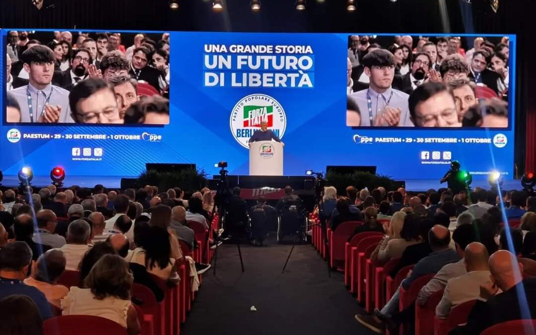 FORZA ITALIA A PAESTUM: «SIAMO LA GRANDE CASA DEI MODERATI, IL CENTRO DELLA POLITICA ITALIANA»