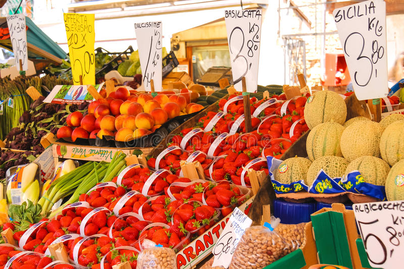 FRUTTA E VERDURA ETICHETTATE, DE MEO (FI): “PASSO IMPORTANTE PER LA TRASPARENZA”