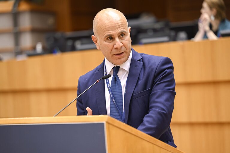 UE, DE MEO (FI-PPE): VISITA MATTARELLA RAFFORZA IMPEGNO ITALIA PER EUROPA UNITA